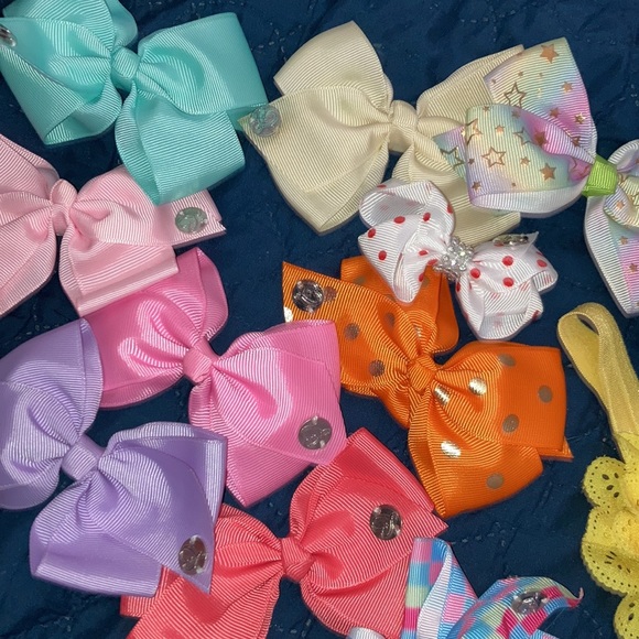 ๐HAIR Accessories๐ - Picture 9 of 17